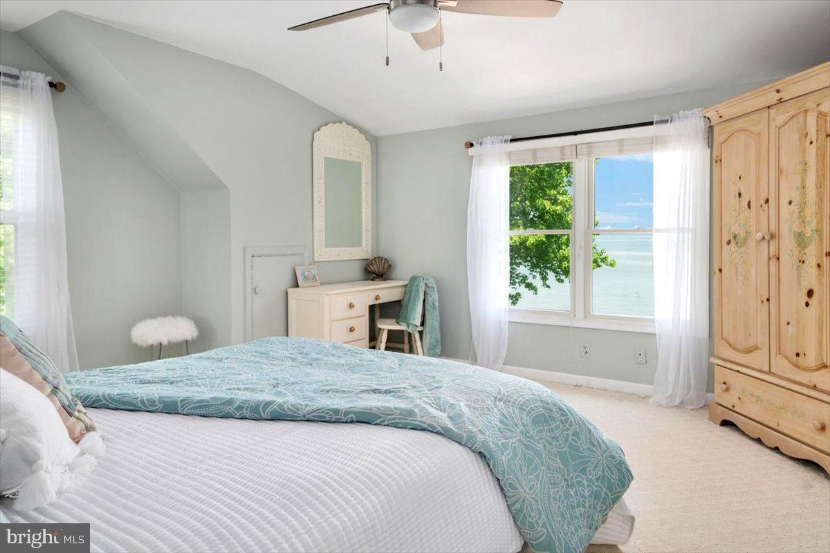 CLOVERFIELDS - Residential