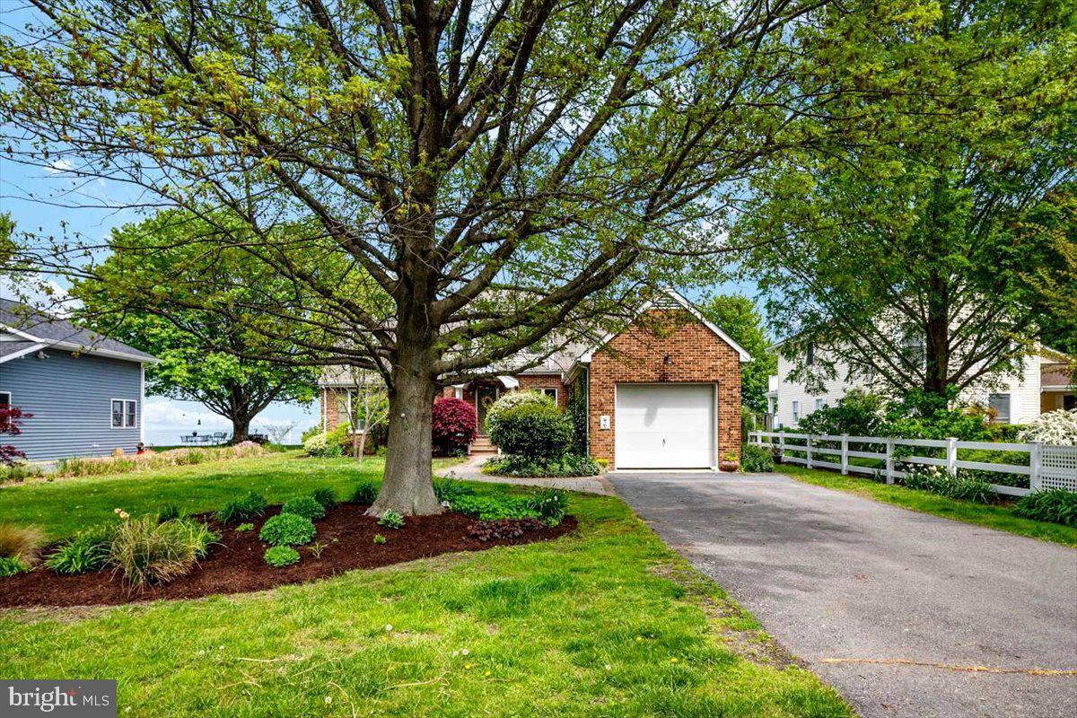 CLOVERFIELDS - Residential