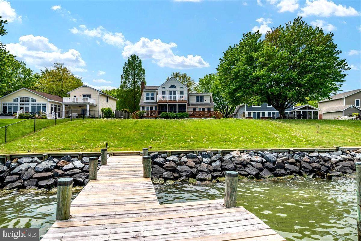 CLOVERFIELDS - Residential