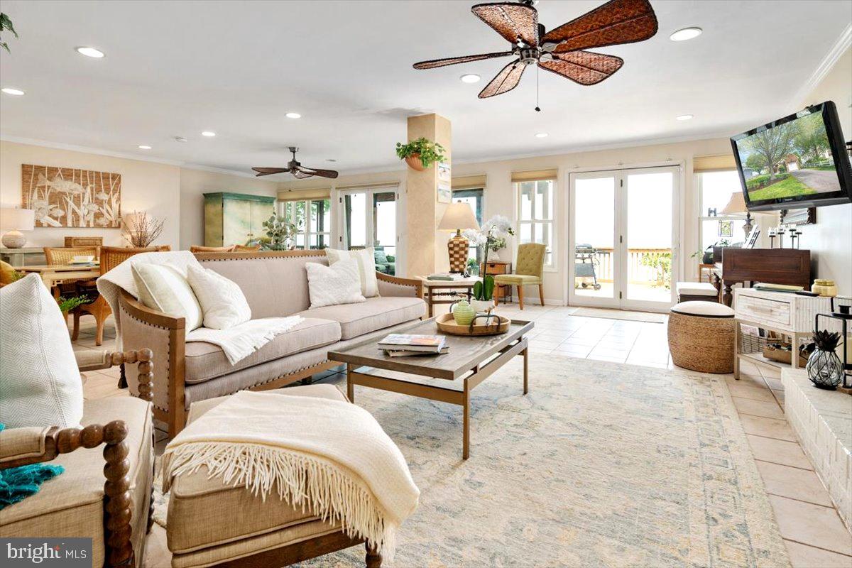 CLOVERFIELDS - Residential