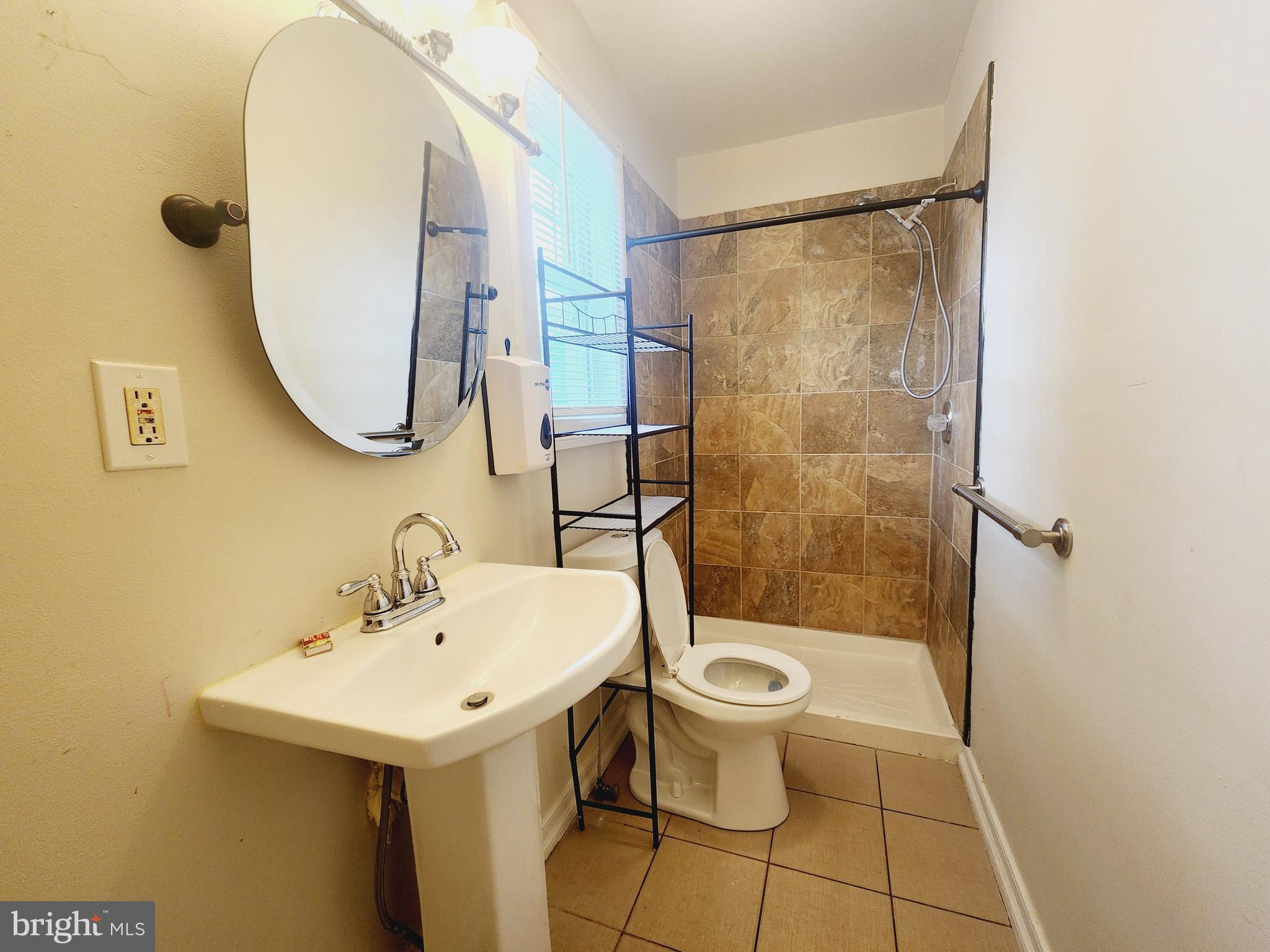 WALTHERSON - Residential Lease
