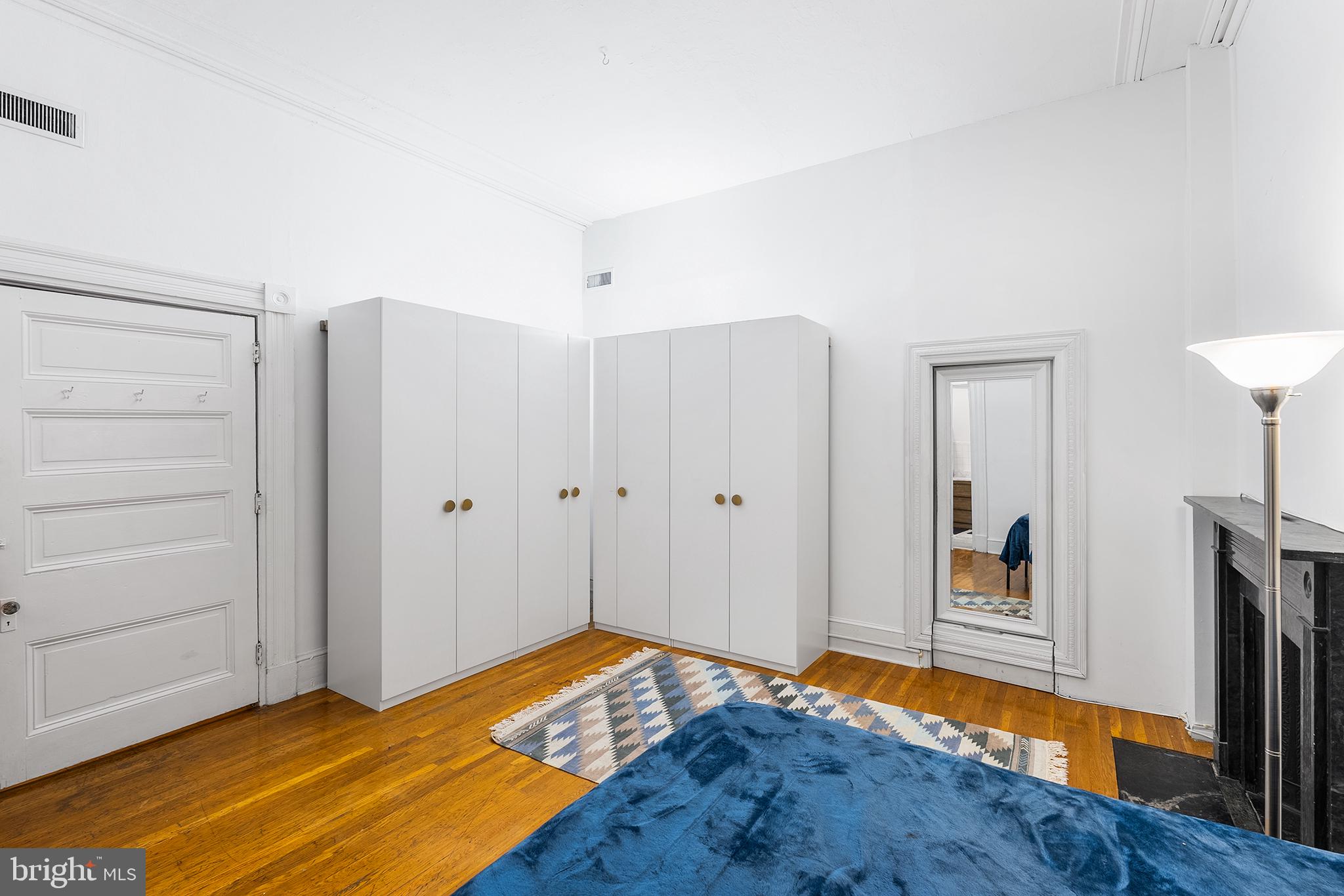 WASHINGTON SQ WEST - Residential