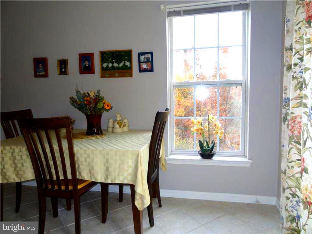 CENTREVILLE - Residential Lease