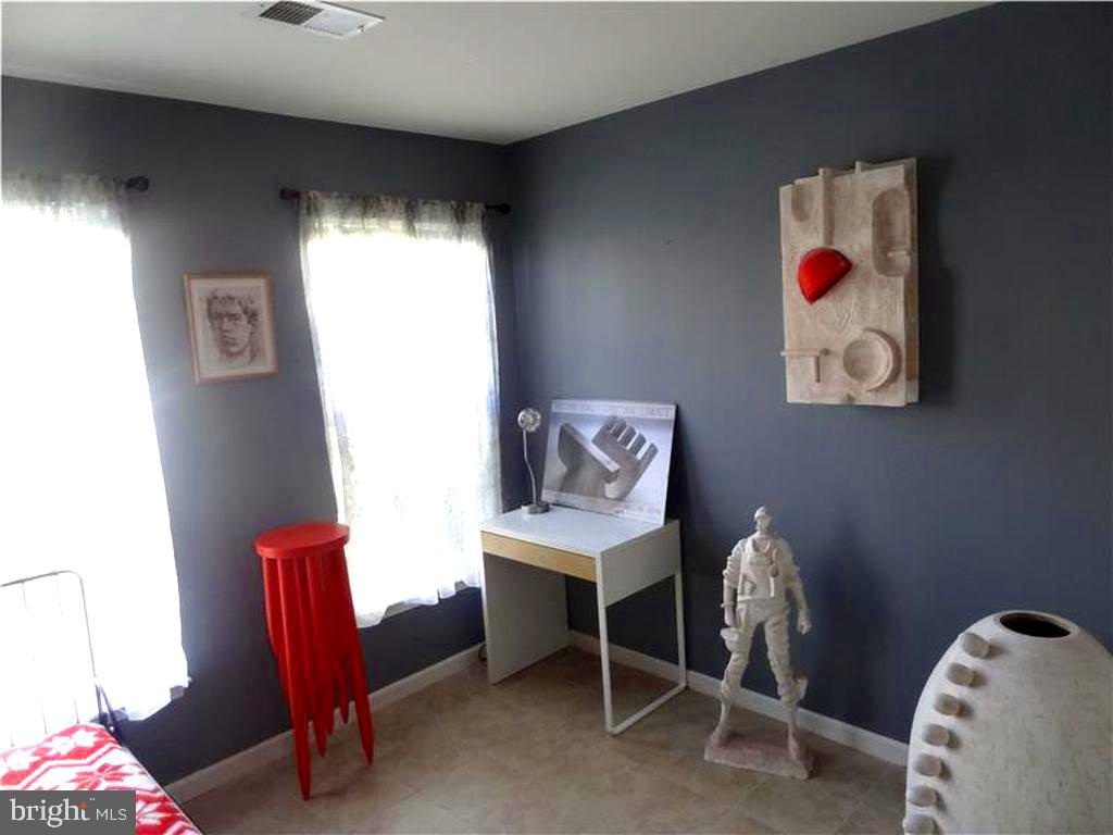 CENTREVILLE - Residential Lease