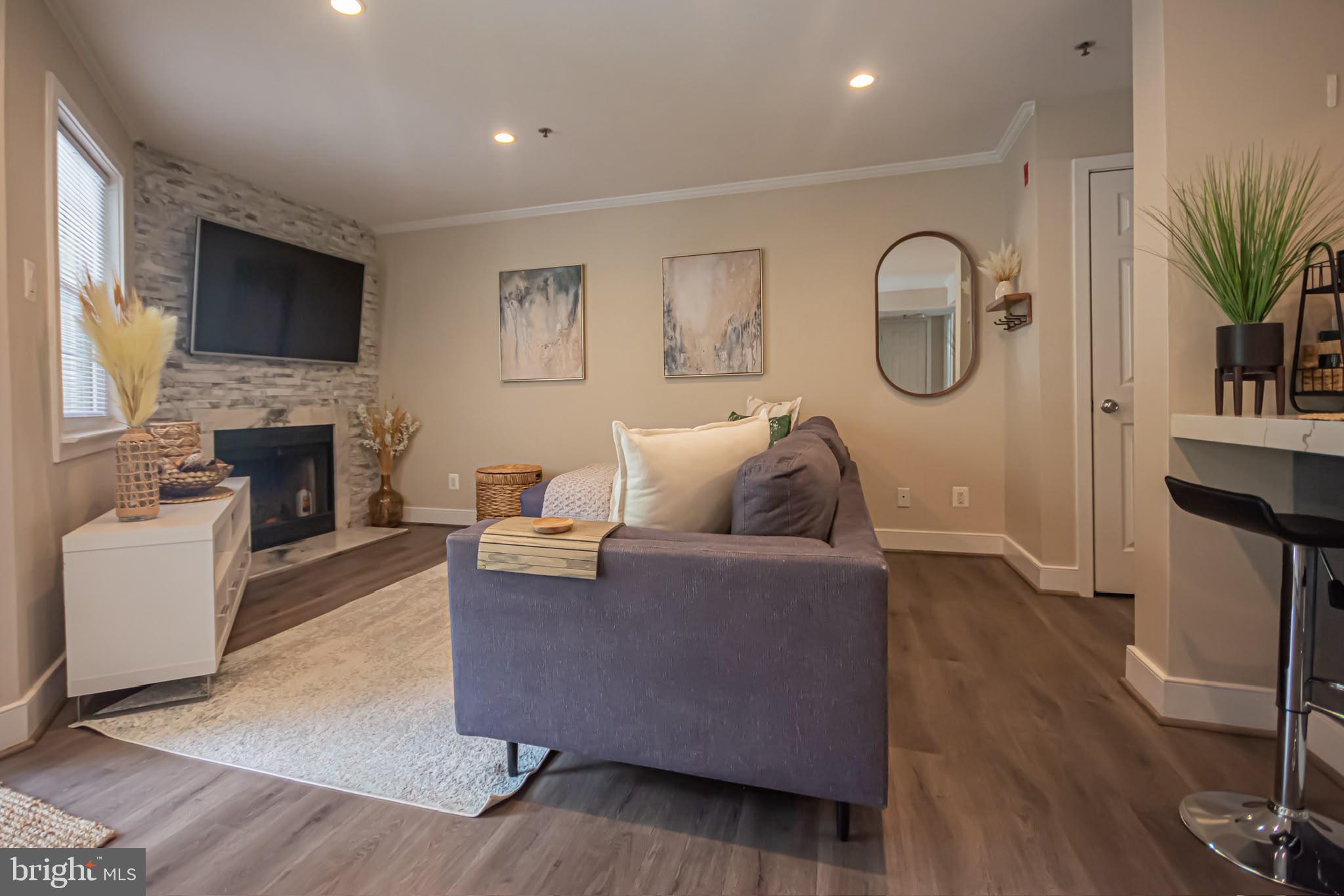 1504 LINCOLN WAY 316