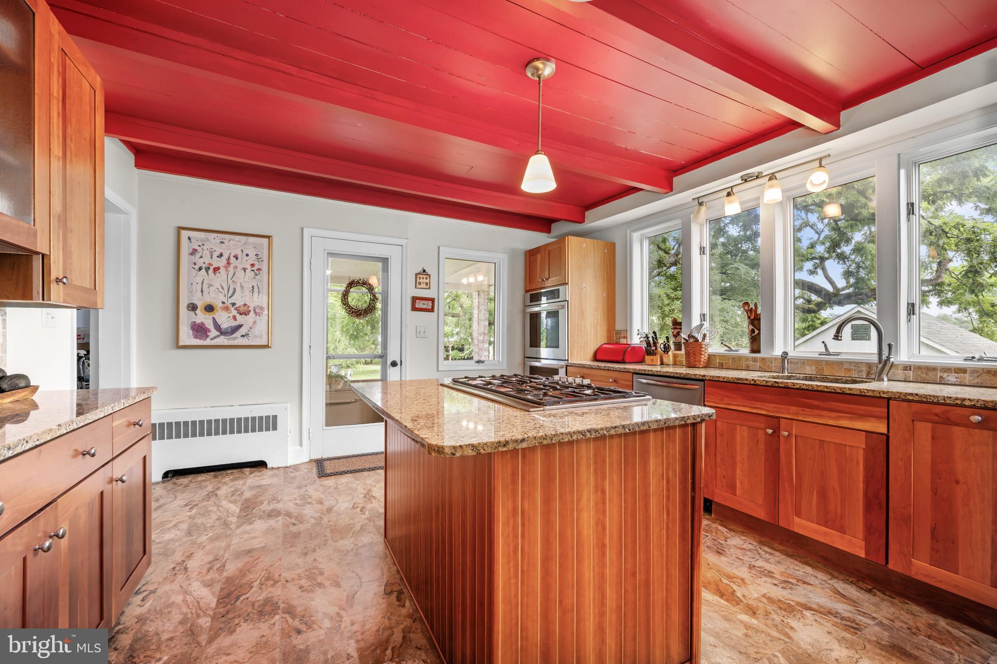 STILL POND - Residential