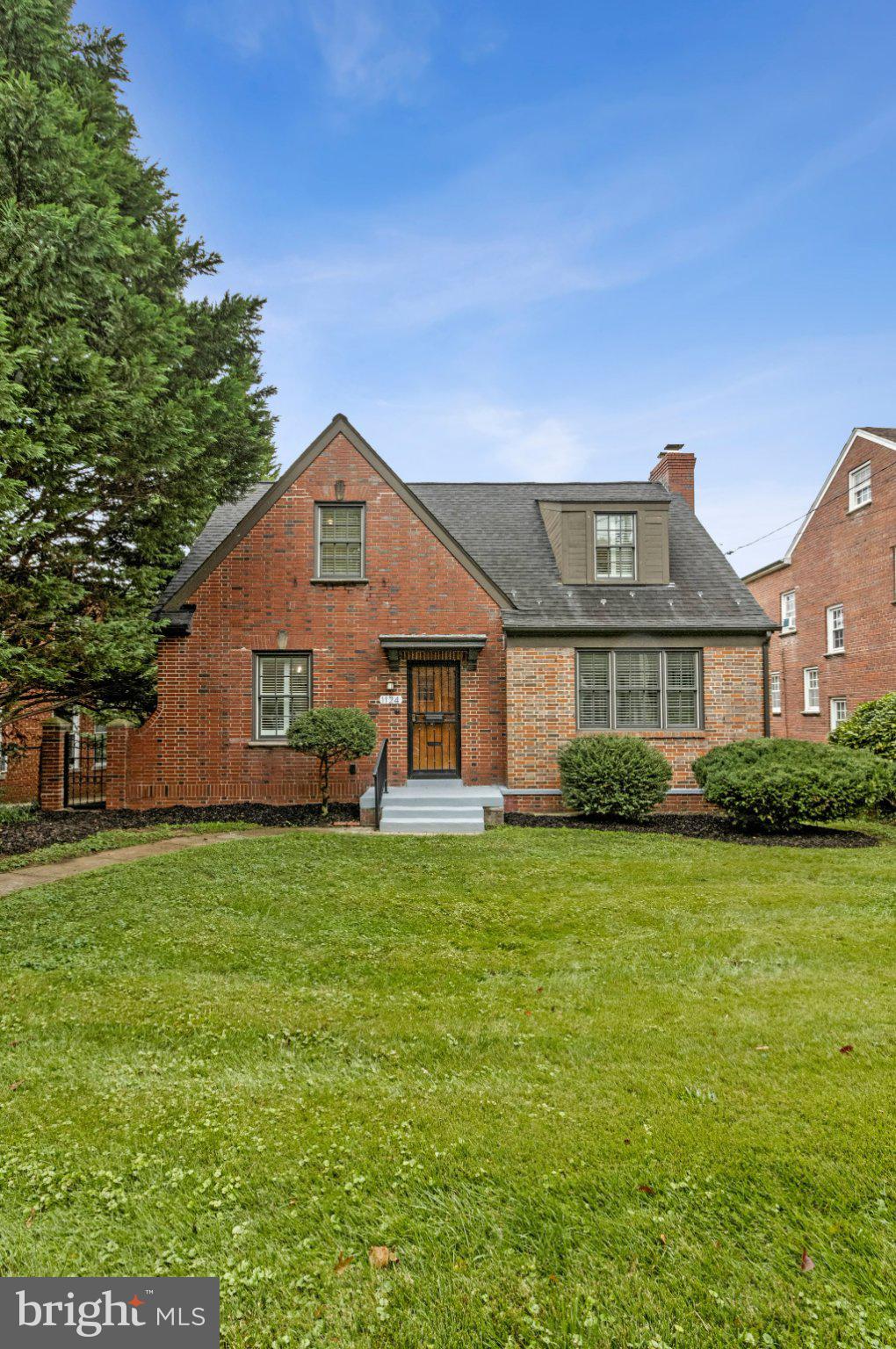 1124 KALMIA ROAD NW