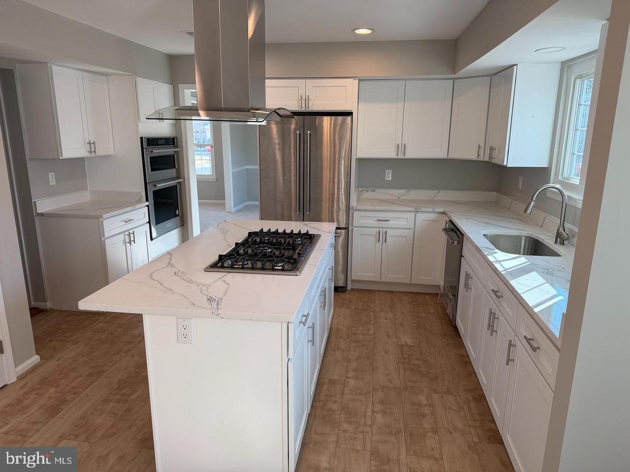 6111 RICHMANOR TERRACE
