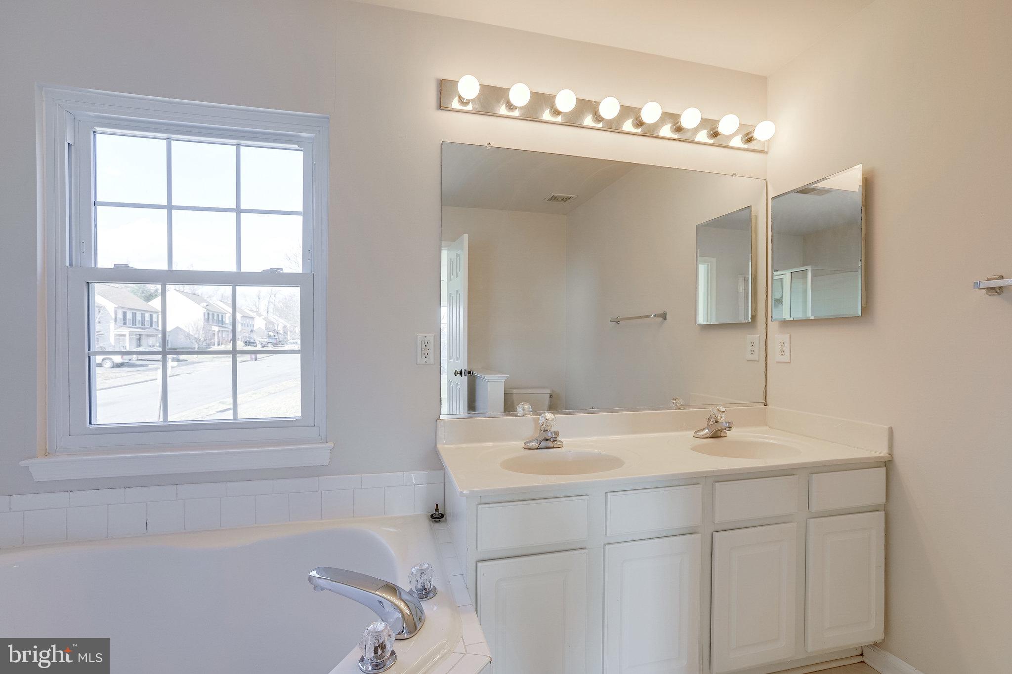 WAYSIDE VILLAGE - Residential