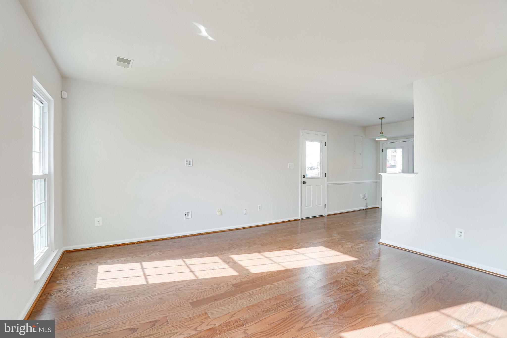 WAYSIDE VILLAGE - Residential