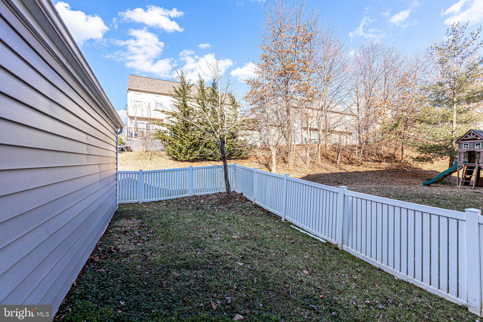 WAYSIDE VILLAGE - Residential