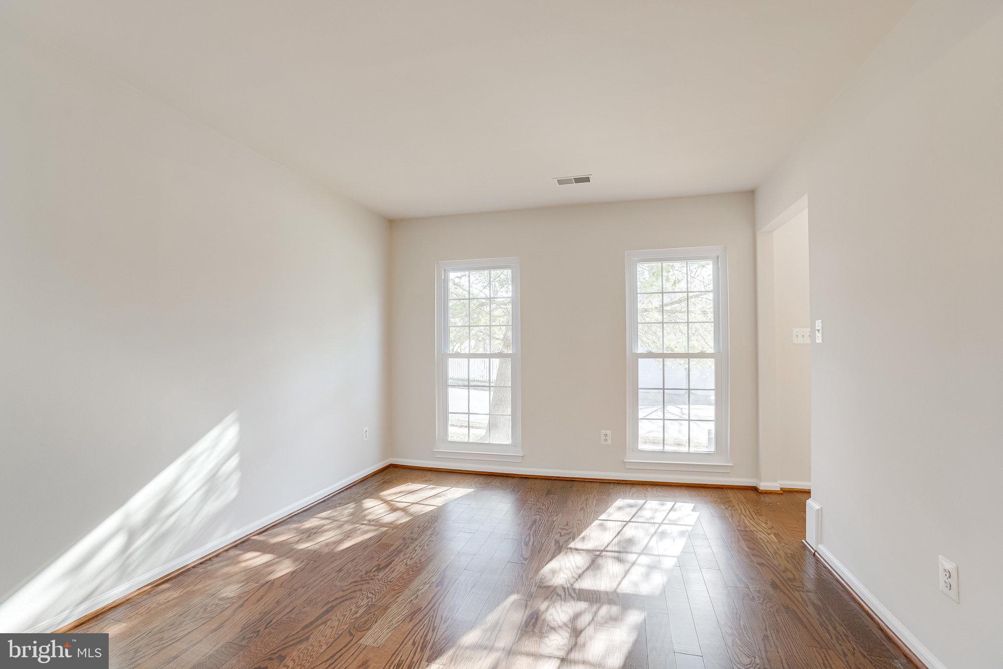 WAYSIDE VILLAGE - Residential