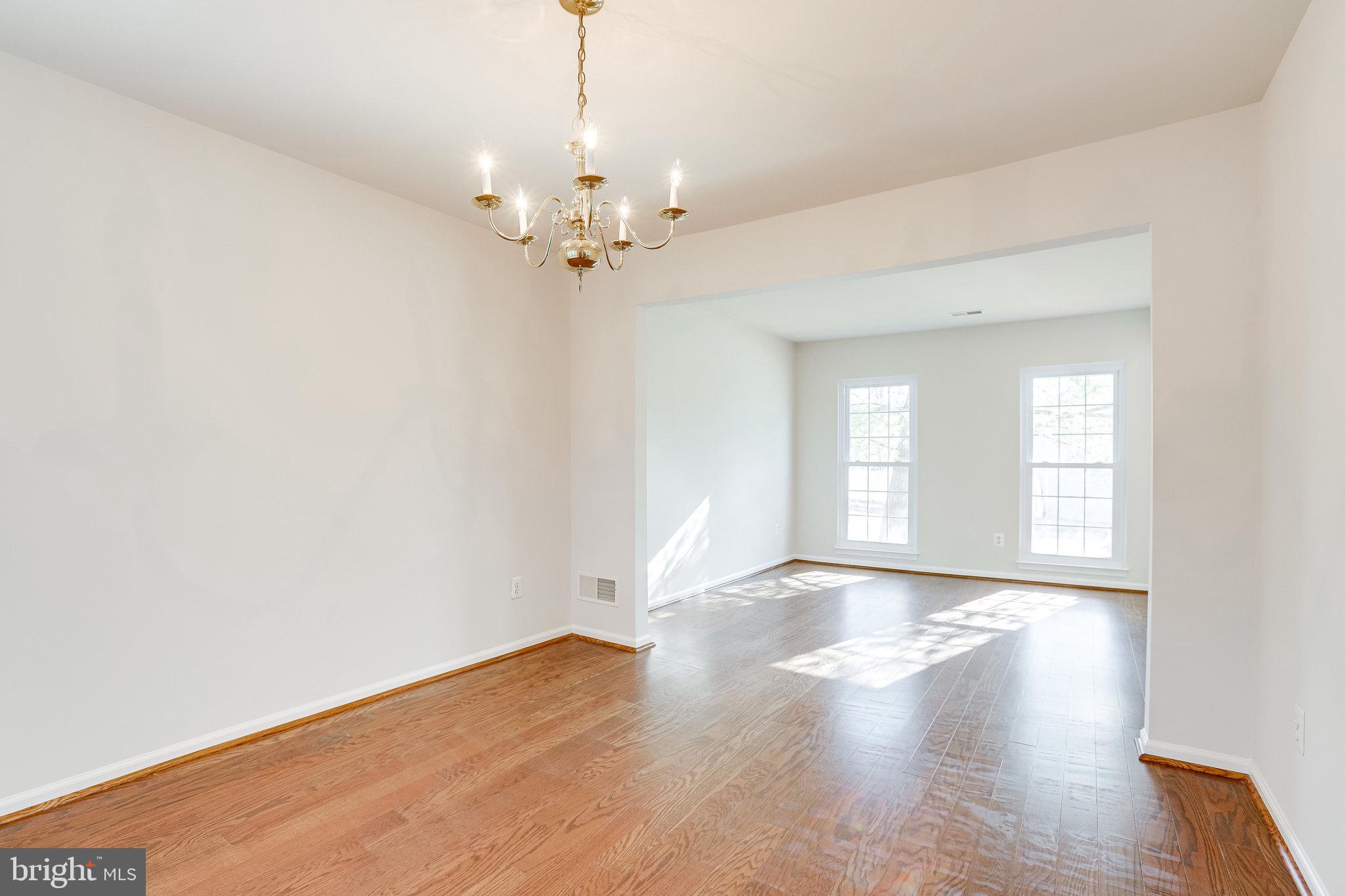 WAYSIDE VILLAGE - Residential