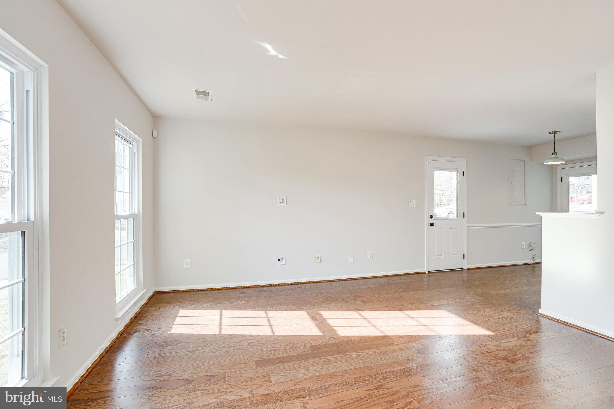 WAYSIDE VILLAGE - Residential