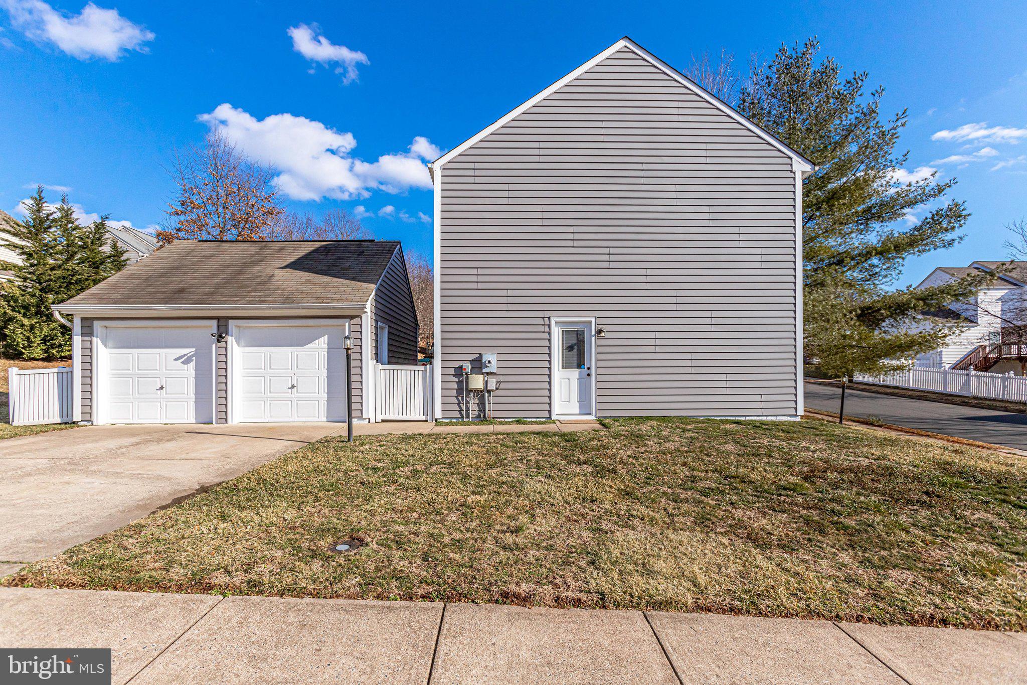 WAYSIDE VILLAGE - Residential