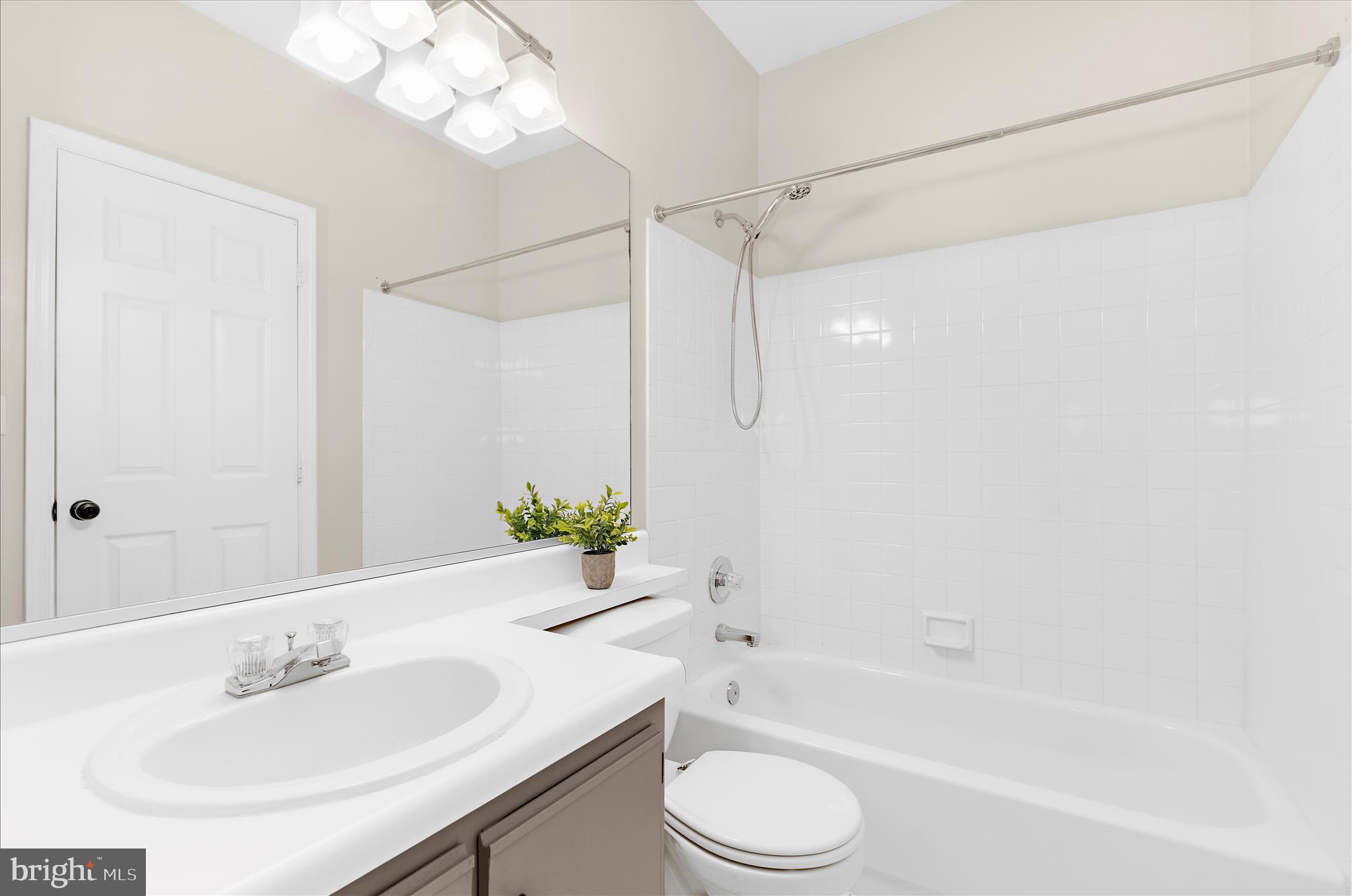 LIONS GATE - Residential