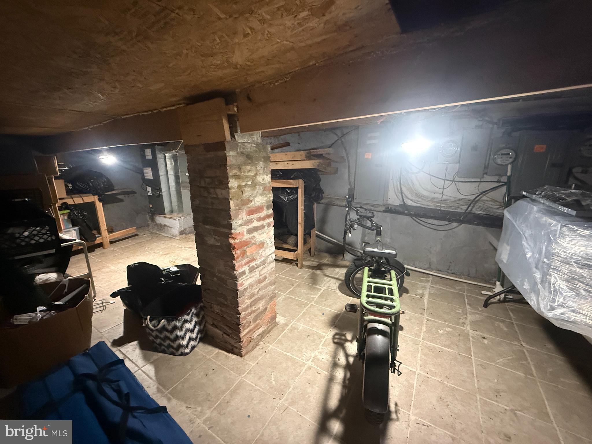 PASSYUNK SQUARE - Residential Income