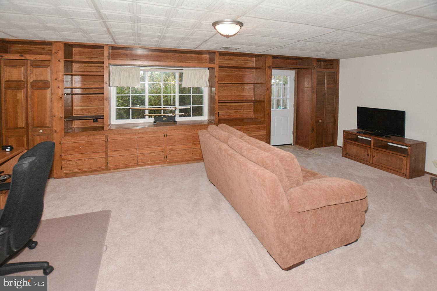 BURKE VILLAGE - Residential