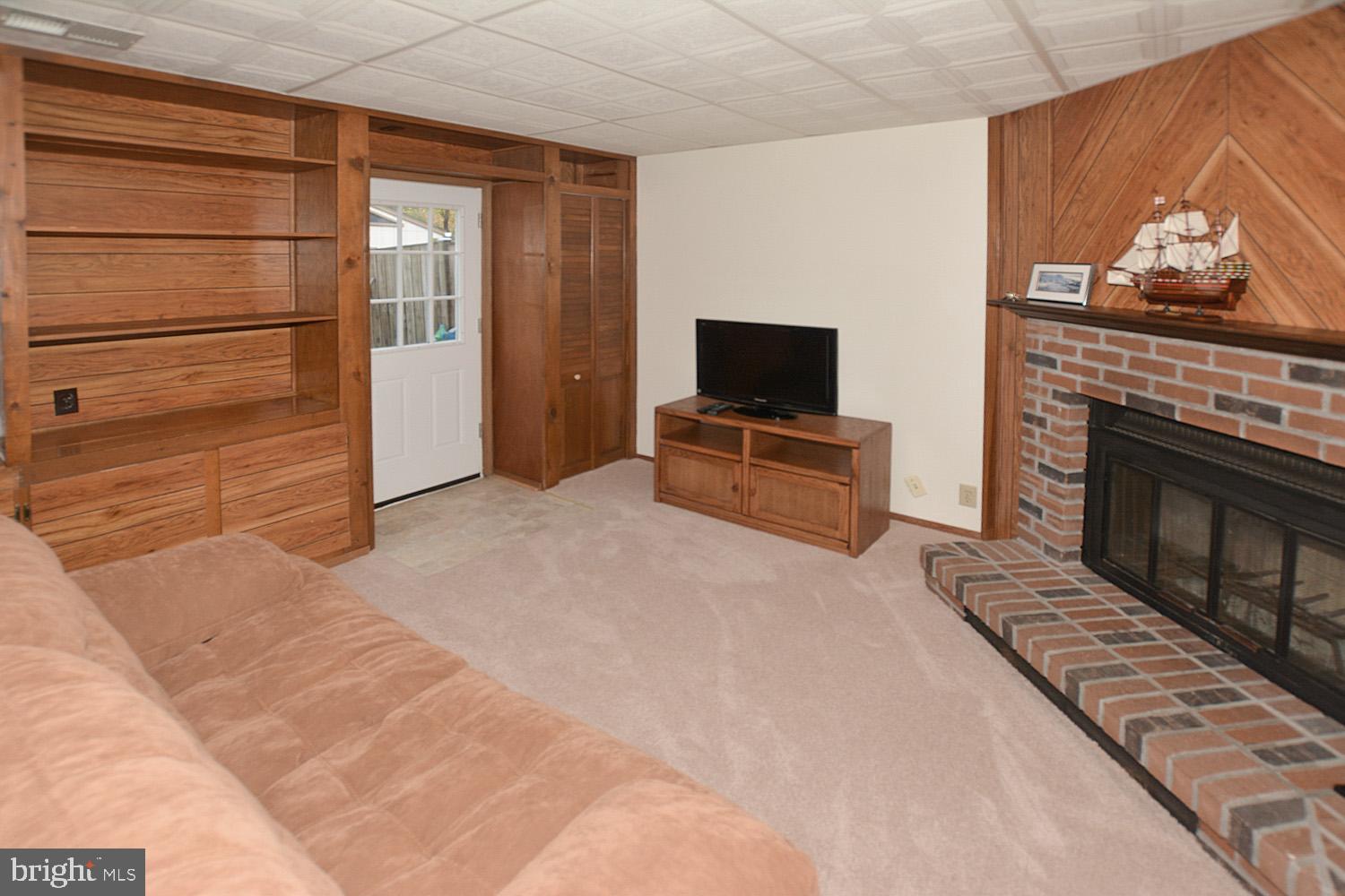 BURKE VILLAGE - Residential