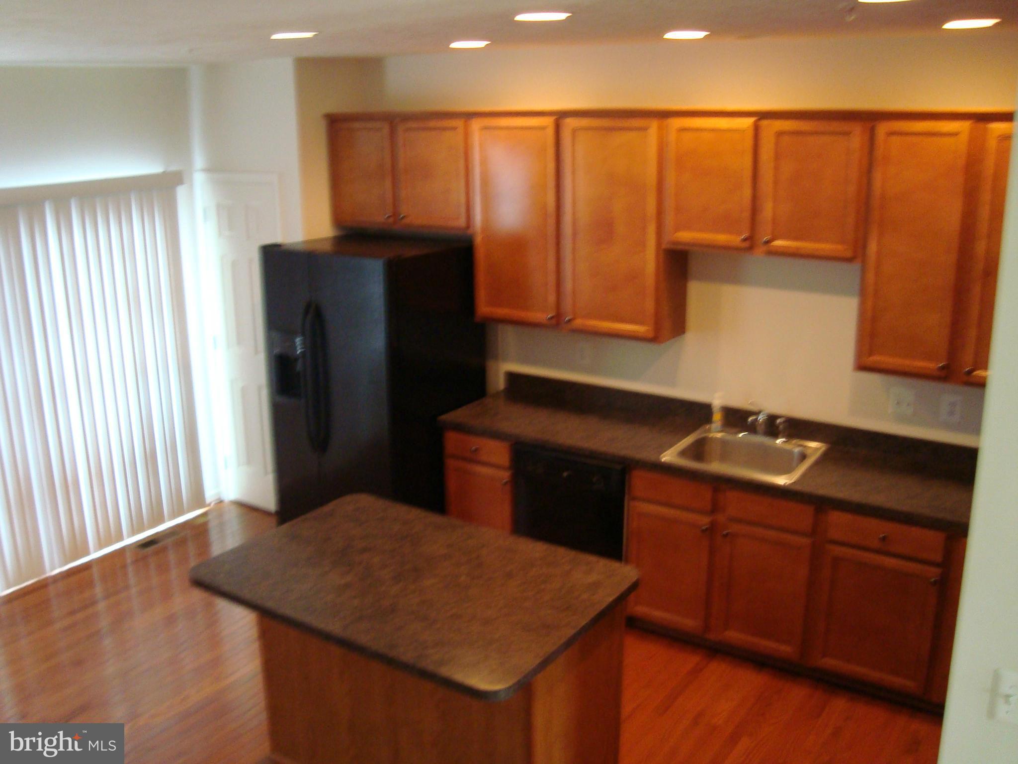 HOLLYWOODS POINT - Residential