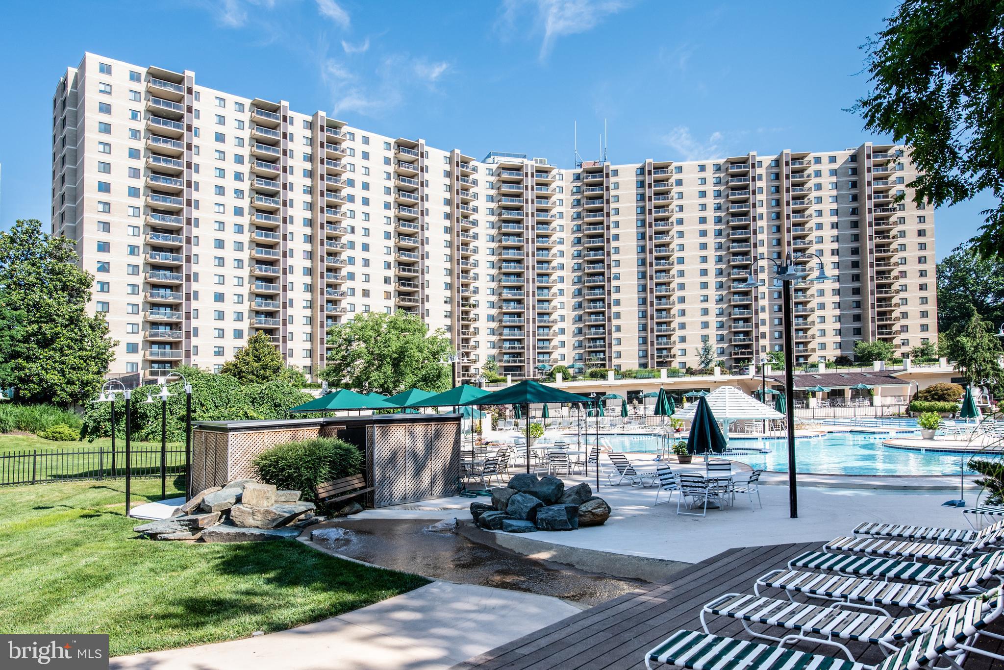 WATERGATE AT LANDMARK - Residential
