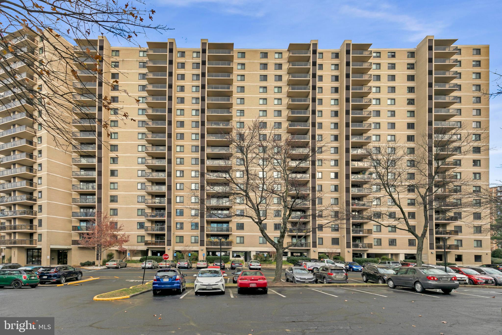 WATERGATE AT LANDMARK - Residential