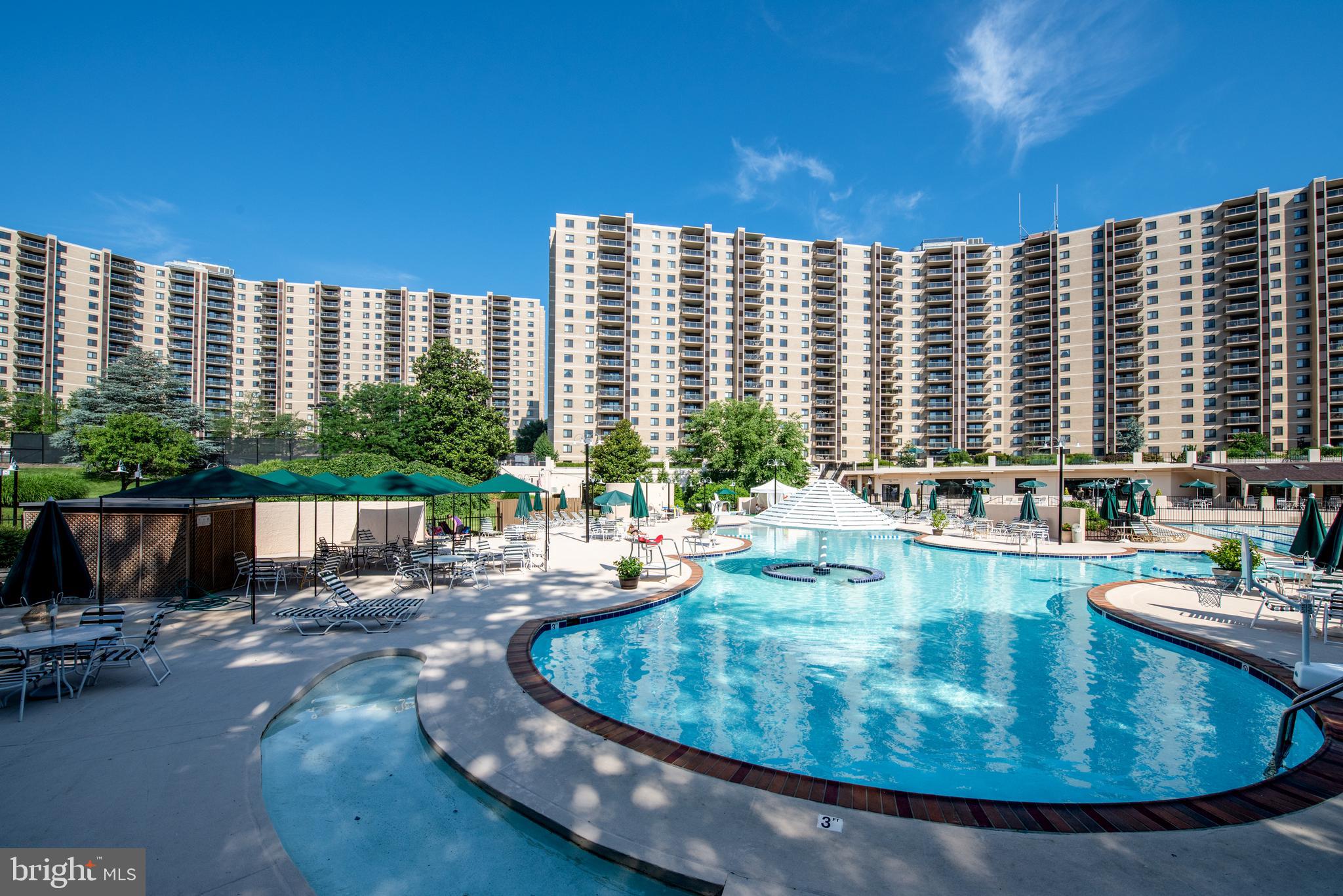 WATERGATE AT LANDMARK - Residential