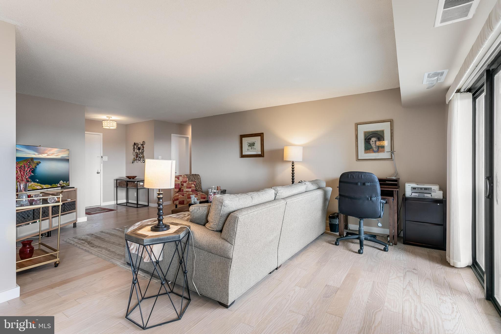 WATERGATE AT LANDMARK - Residential