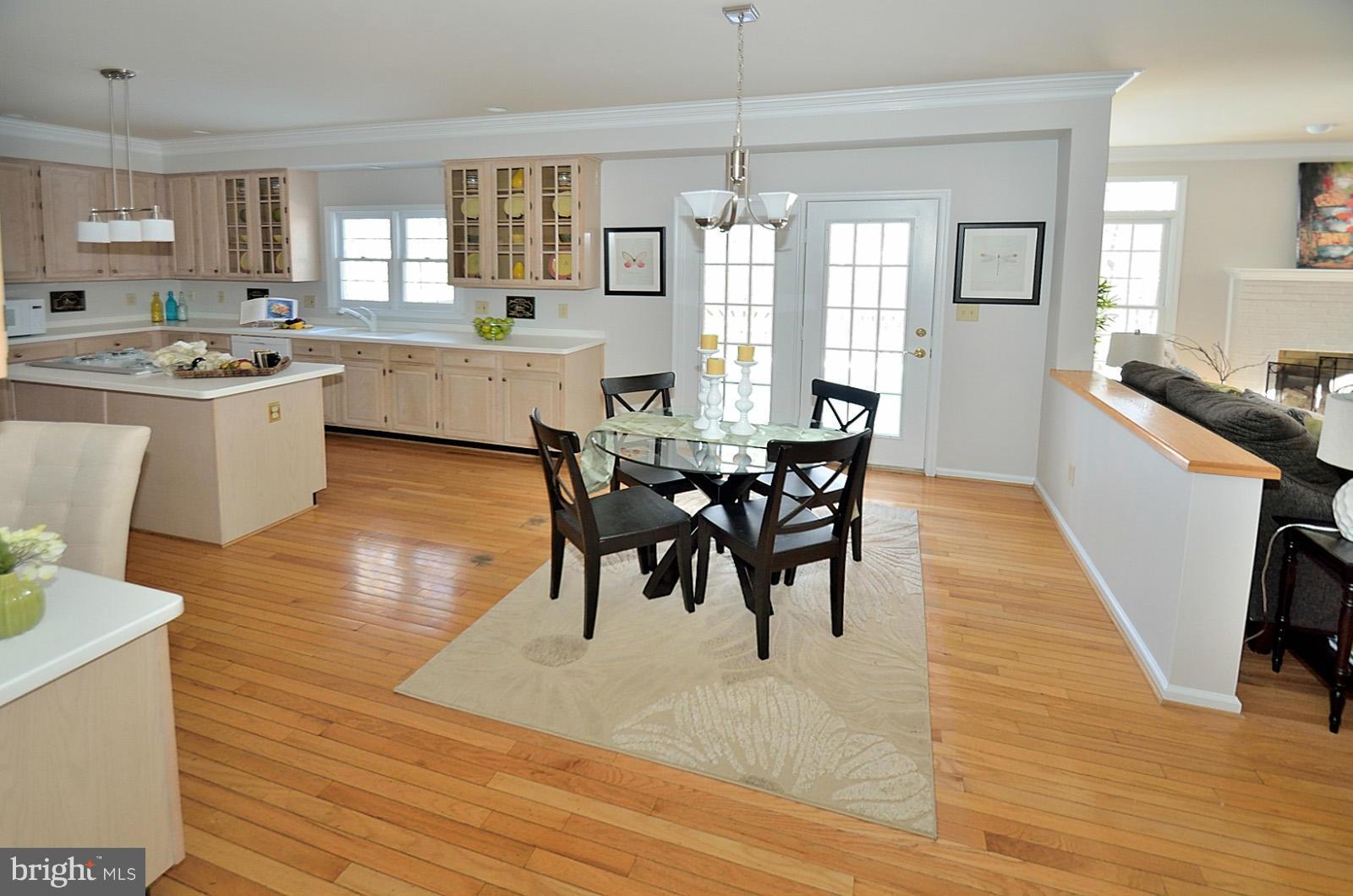 CROSSPOINTE - Residential