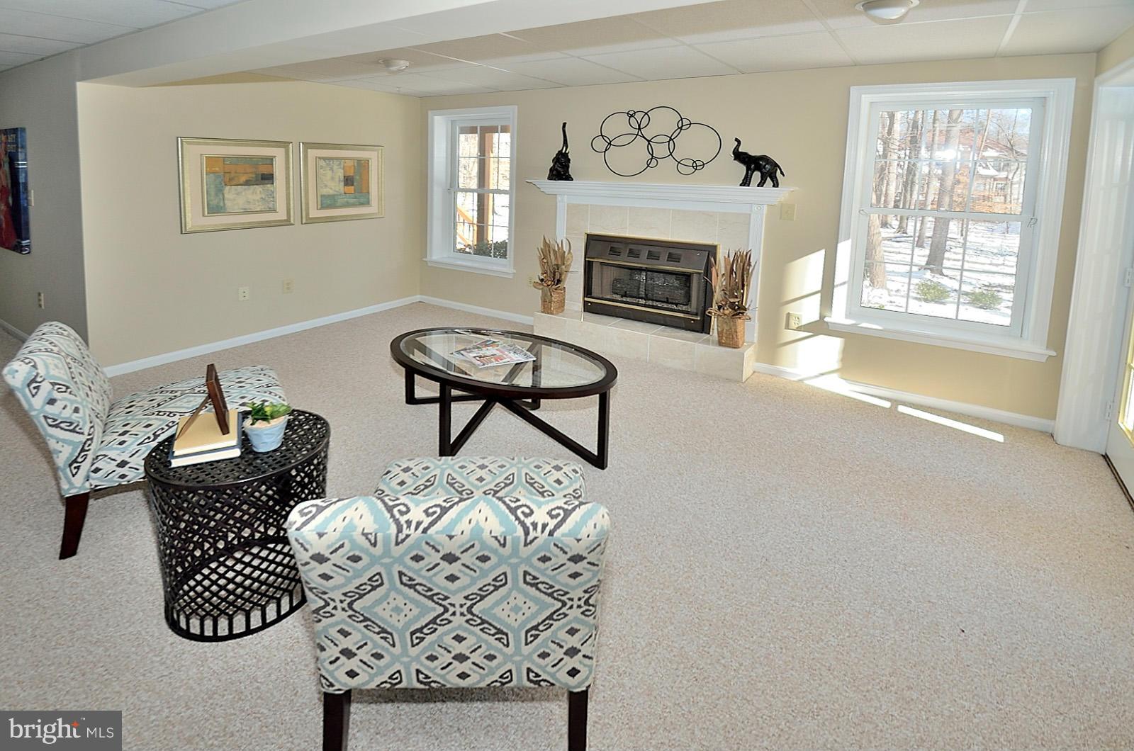 CROSSPOINTE - Residential