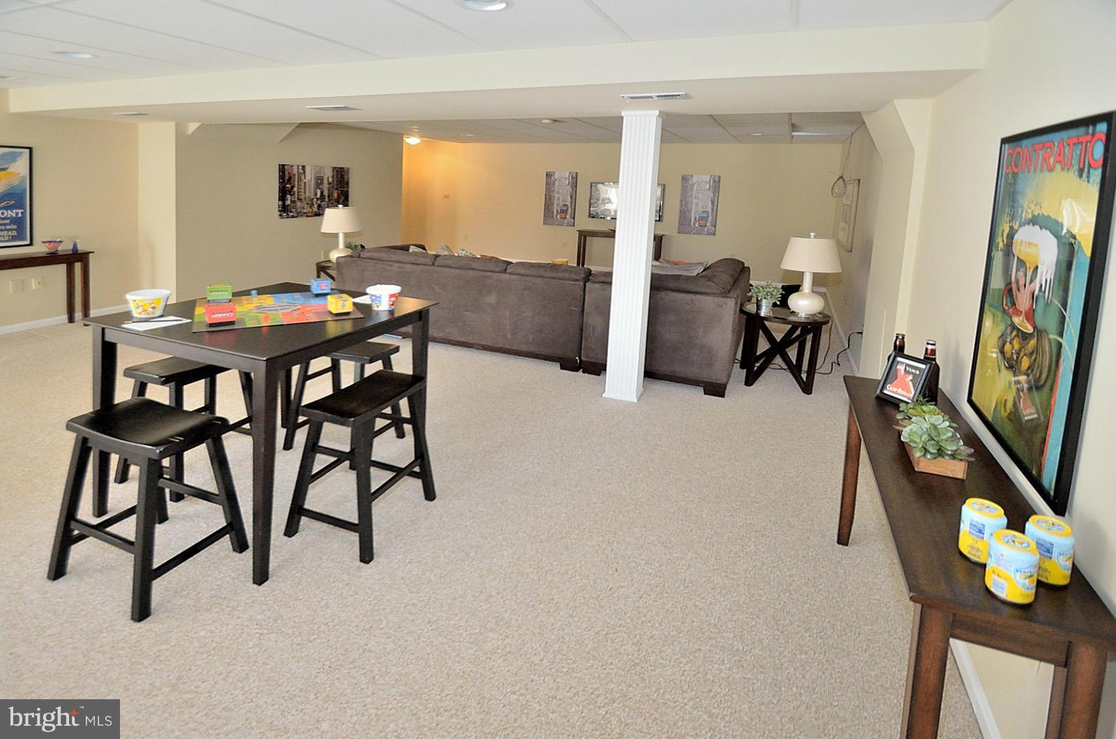 CROSSPOINTE - Residential