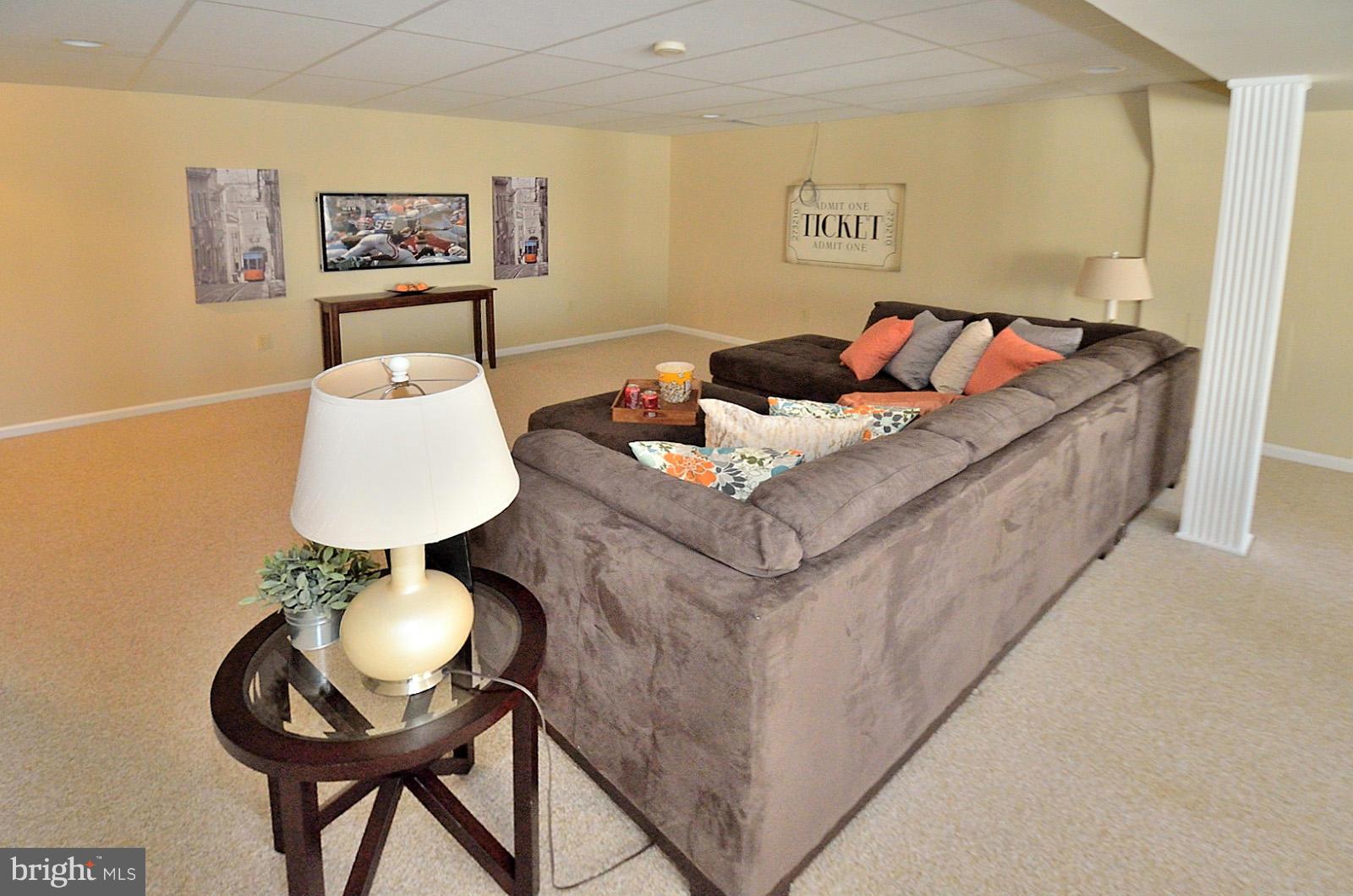 CROSSPOINTE - Residential