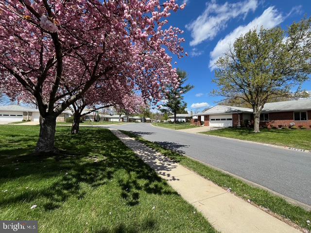 ROSSMOOR MUTUAL #16 - Residential