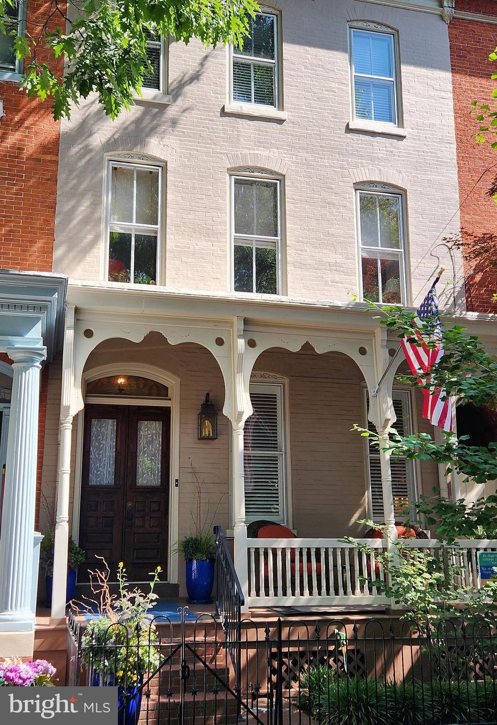 Photo of 515 W CHESTNUT ST, LANCASTER, PA 17603 (MLS # PALA2035724)