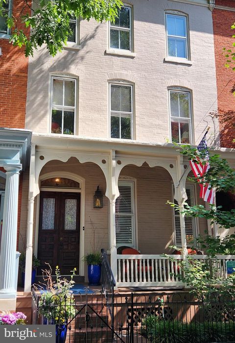 Photo of 515 W CHESTNUT ST, LANCASTER, PA 17603 (MLS # PALA2035724)