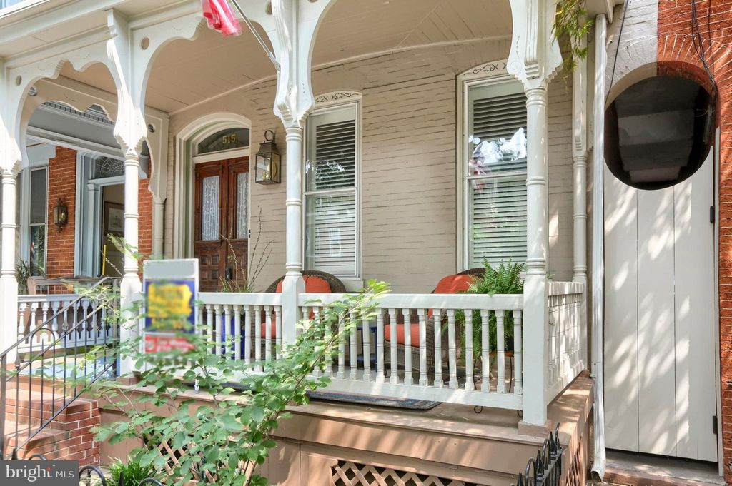 Photo of 515 W CHESTNUT ST, LANCASTER, PA 17603 (MLS # PALA2035724)