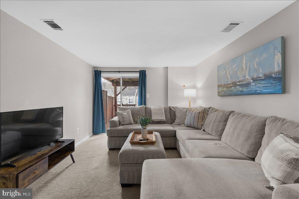 KINGSTOWNE - Residential