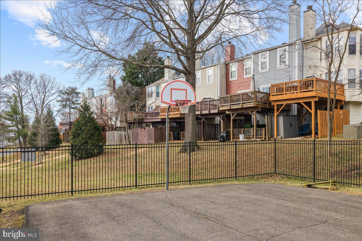 KINGSTOWNE - Residential