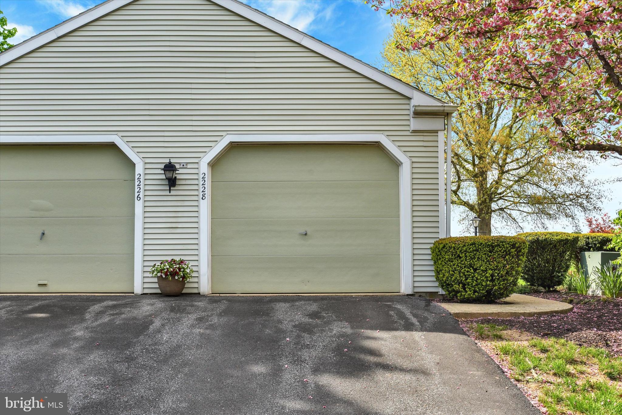 ROCKLEDGE - Residential