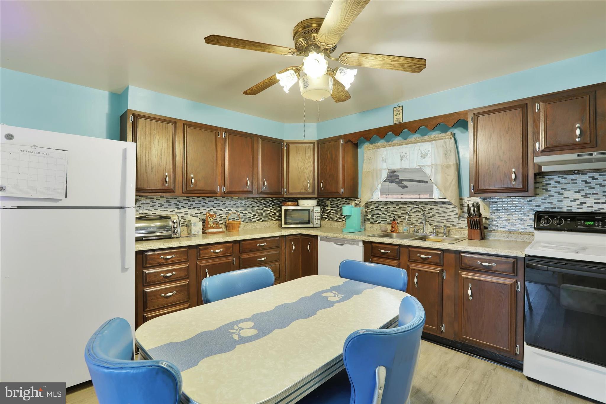 MARGO GDNS - Residential