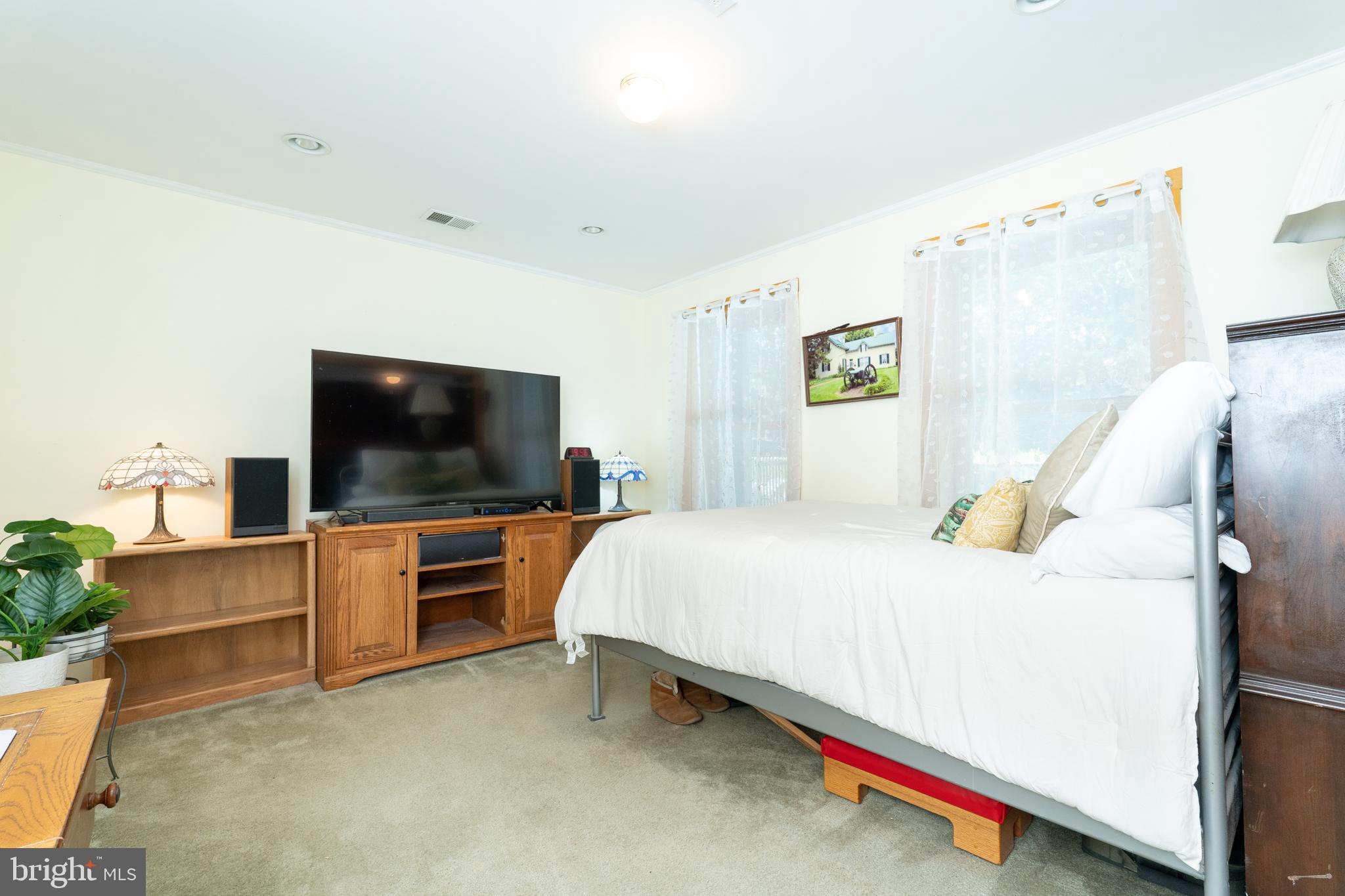 SLEEPY CREEK VIEW - Residential