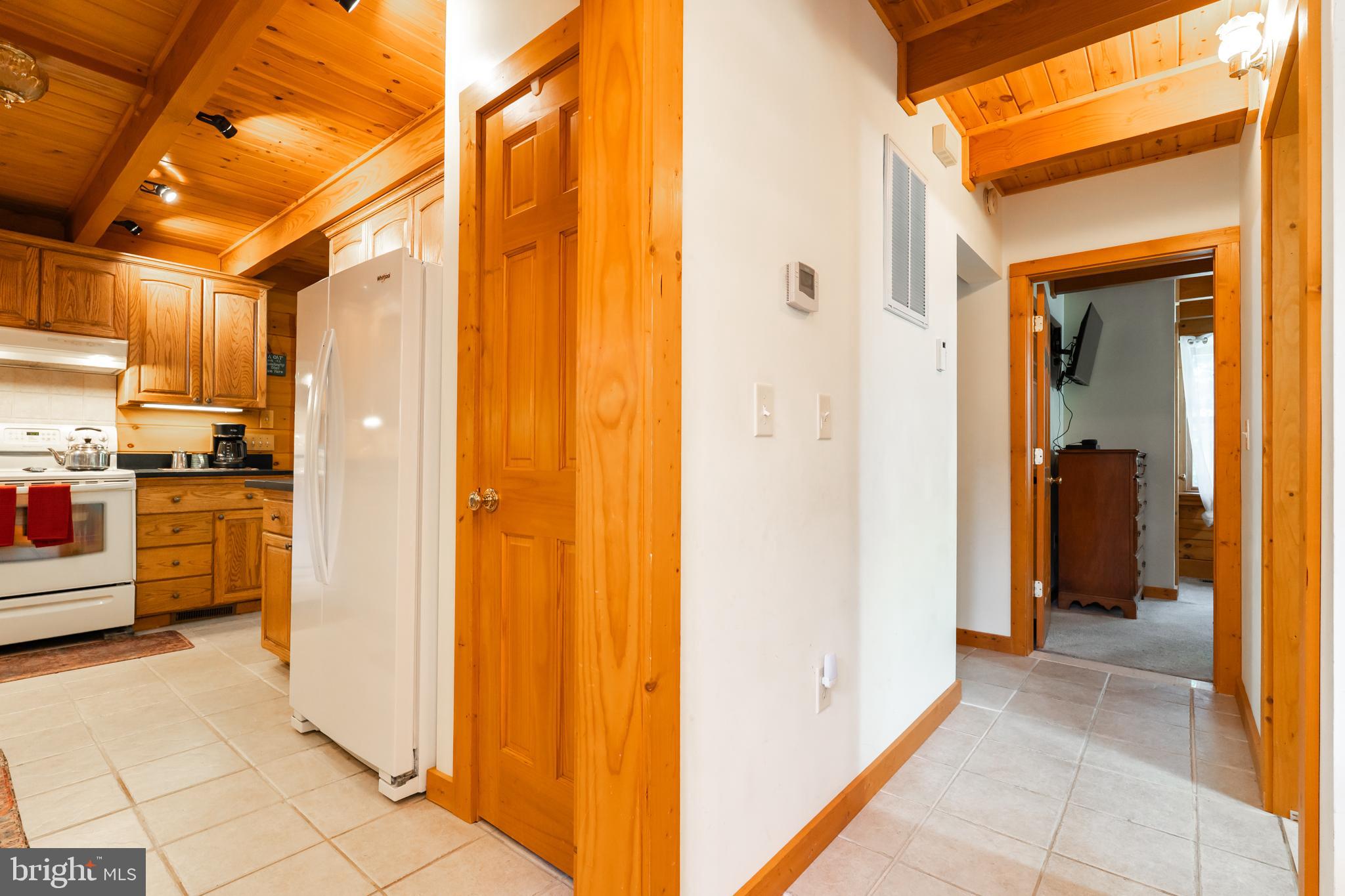 SLEEPY CREEK VIEW - Residential