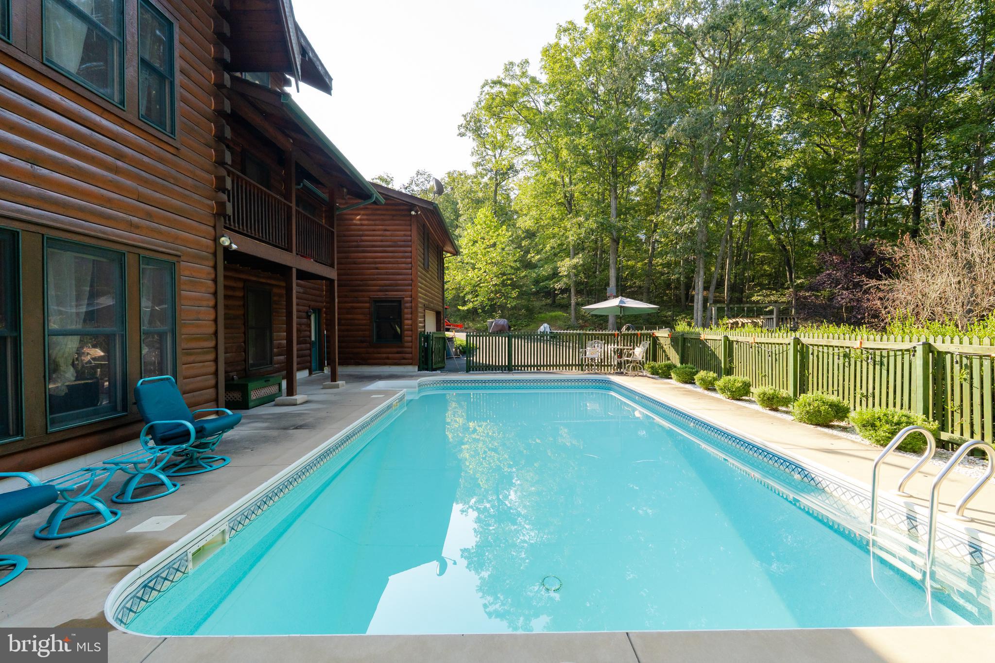 SLEEPY CREEK VIEW - Residential