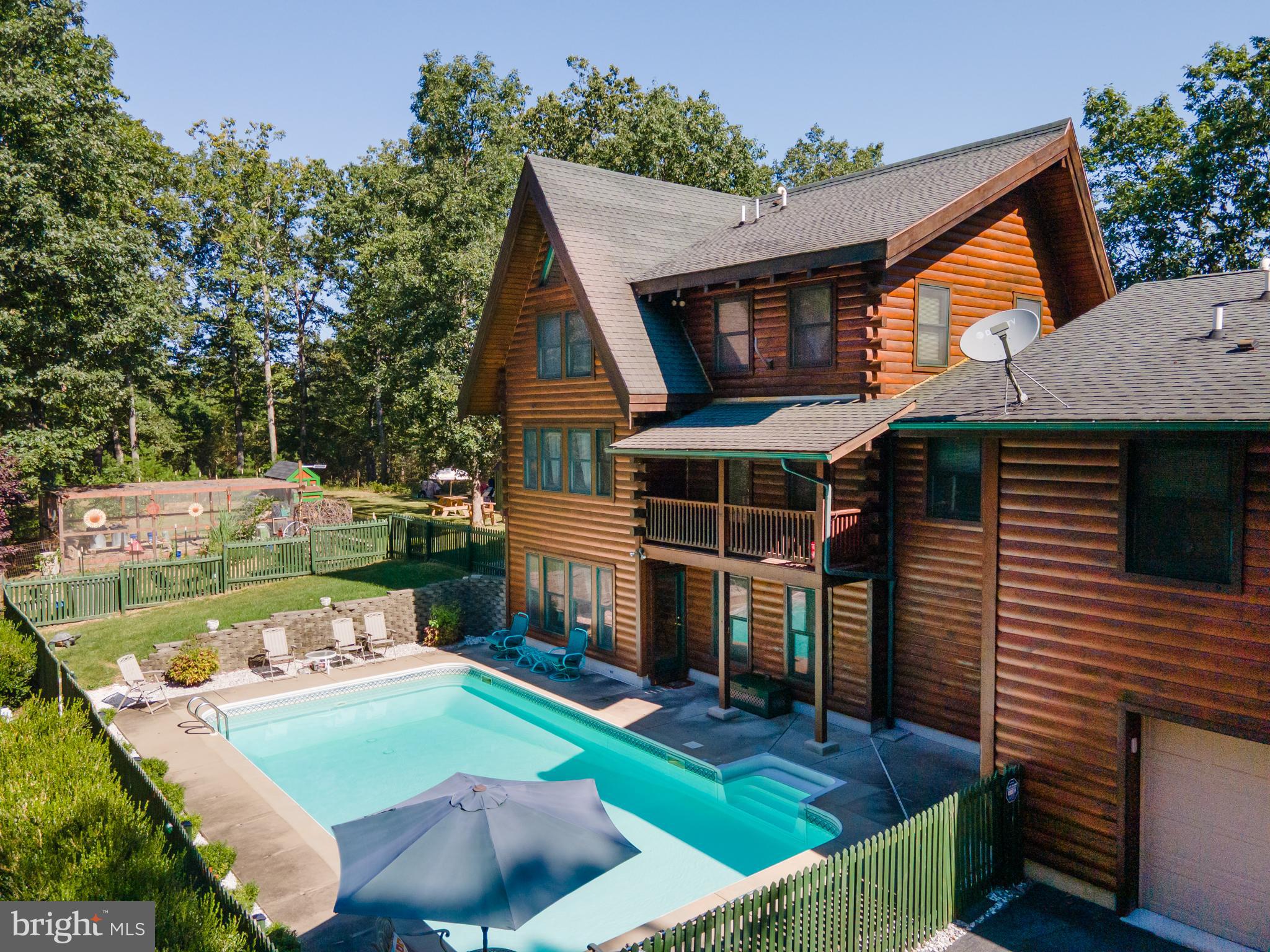 SLEEPY CREEK VIEW - Residential