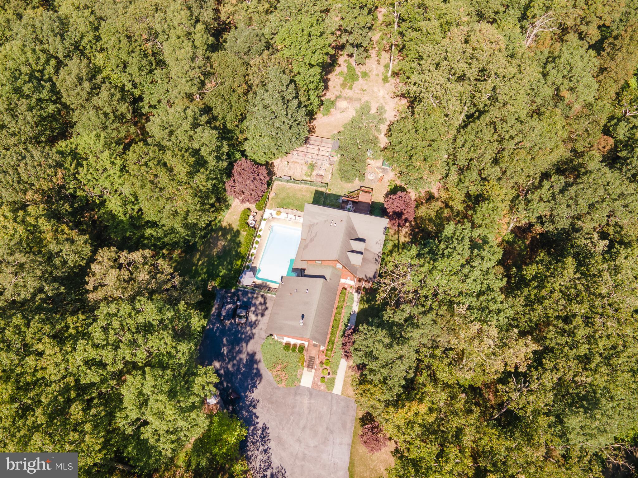 SLEEPY CREEK VIEW - Residential