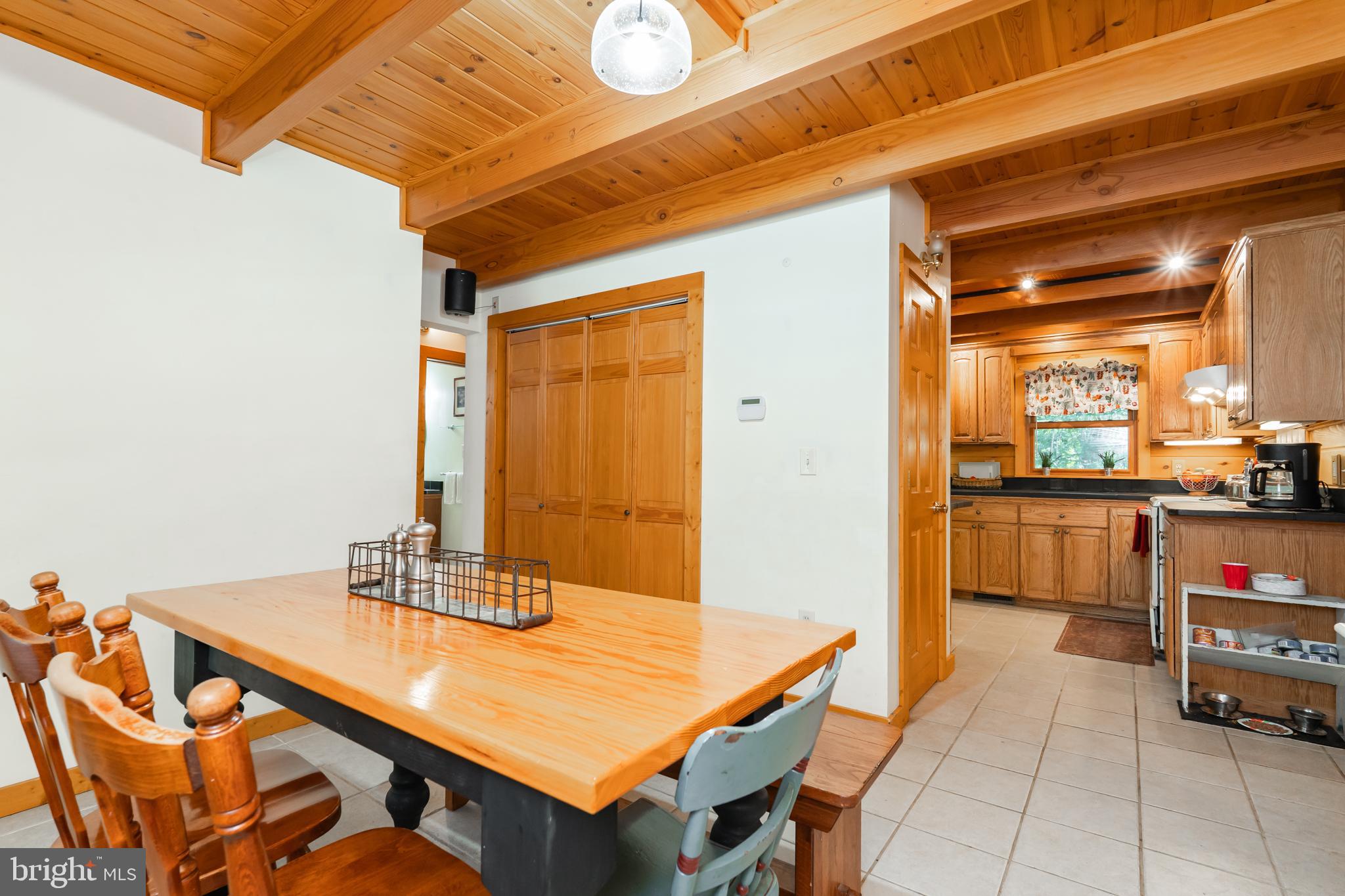 SLEEPY CREEK VIEW - Residential