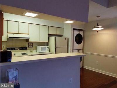 CLUSTERS AT WOODLAWN - Residential Lease