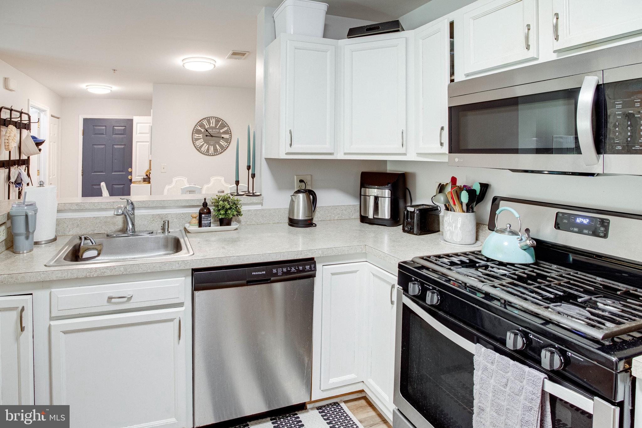 SUMMERHOUSE CONDO - Residential Lease