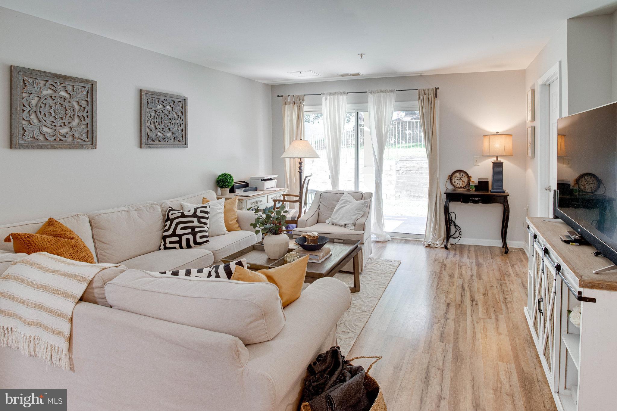 SUMMERHOUSE CONDO - Residential Lease