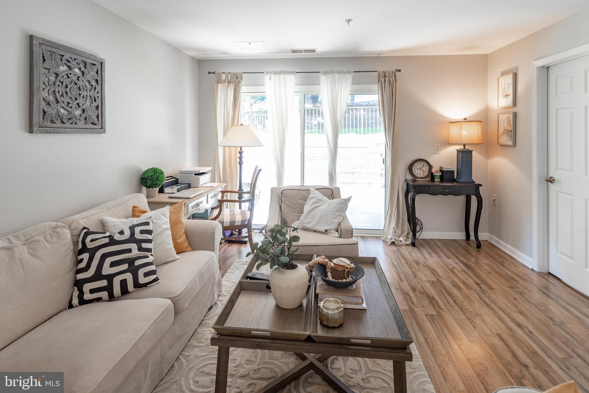 SUMMERHOUSE CONDO - Residential Lease